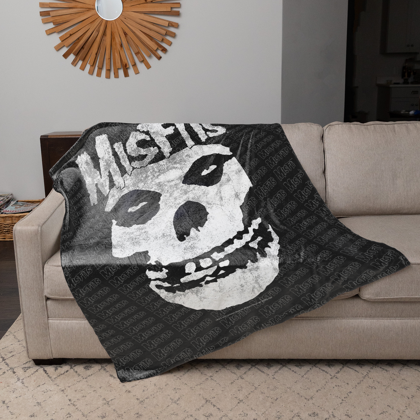 Rocksax Misfits Sherpa Fleece Blanket - Fiend